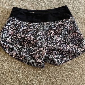Lululemon Speed Up floral shorts- size 2